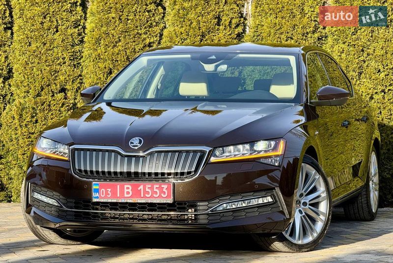 Ліфтбек Skoda Superb 2020 в Хусті