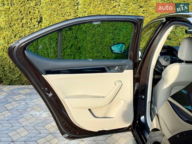 Ліфтбек Skoda Superb 2020 в Хусті