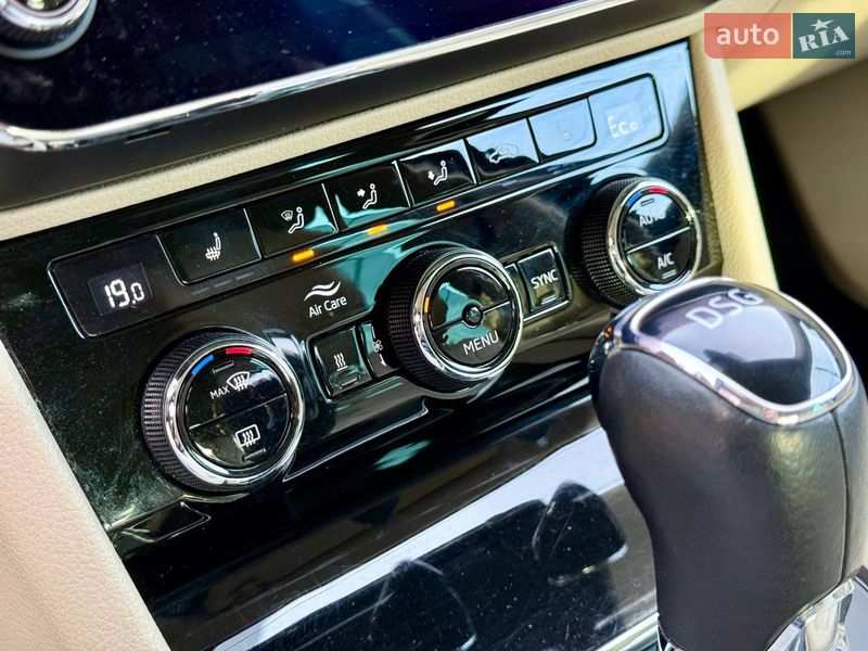 Ліфтбек Skoda Superb 2020 в Хусті