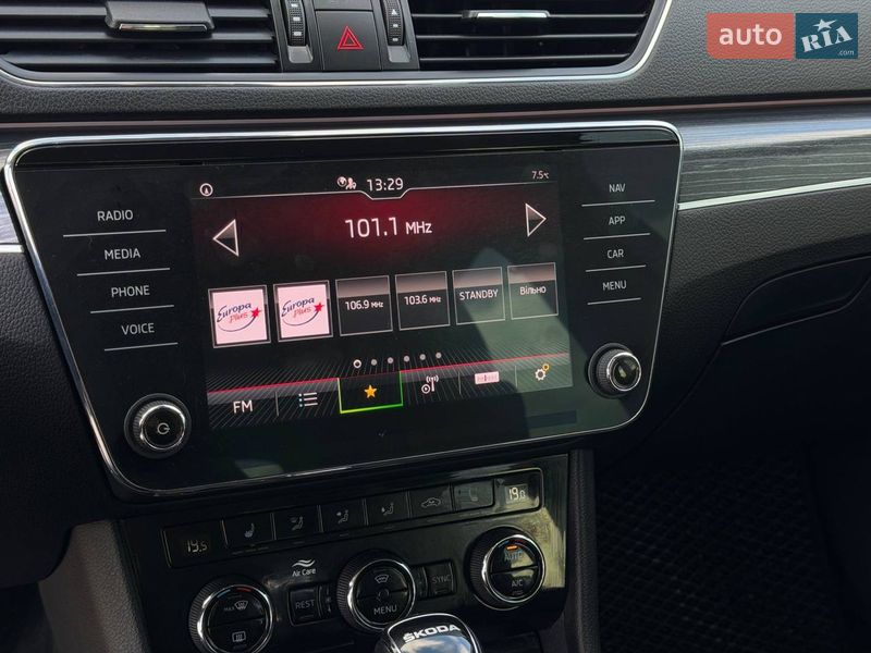 Лифтбек Skoda Superb 2022 в Киеве