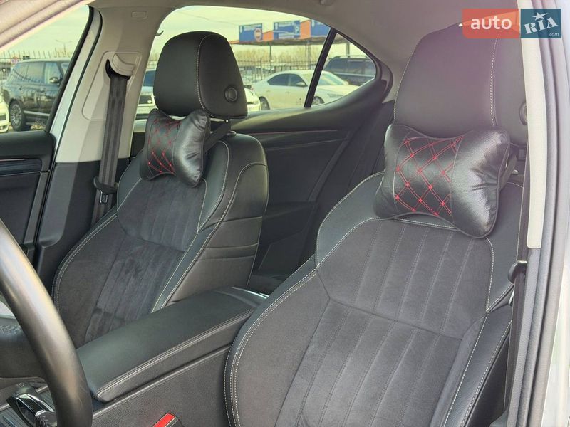 Лифтбек Skoda Superb 2022 в Киеве