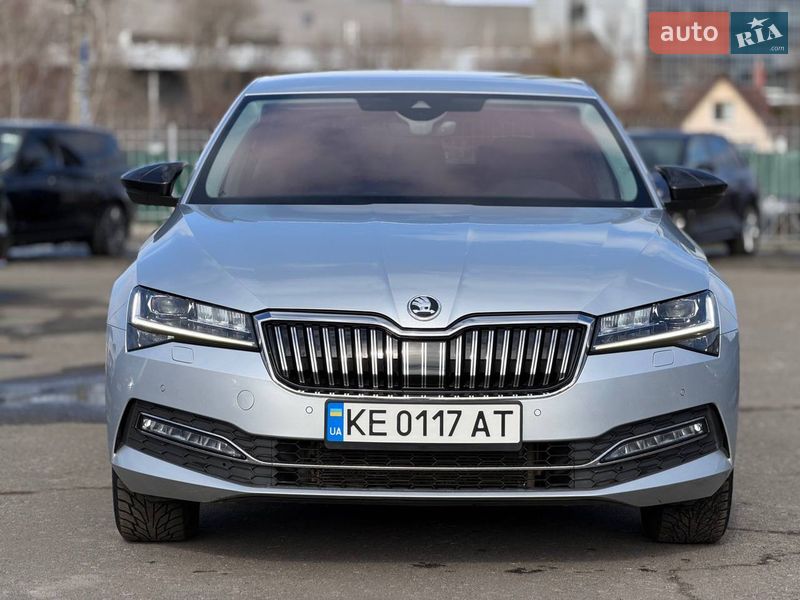 Лифтбек Skoda Superb 2022 в Киеве