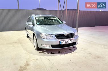 Универсал Skoda Superb 2012 в Ужгороде