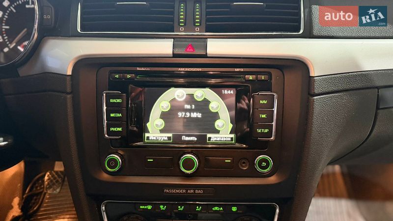 Универсал Skoda Superb 2012 в Ужгороде