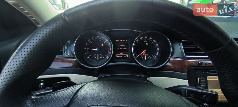 Лифтбек Skoda Superb 2009 в Буче