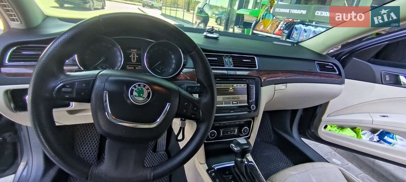 Лифтбек Skoda Superb 2009 в Буче