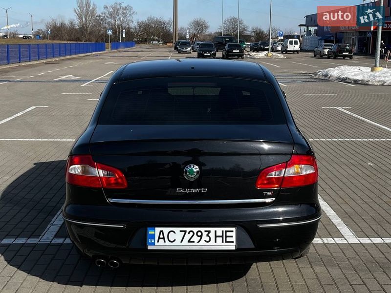Лифтбек Skoda Superb 2012 в Луцке