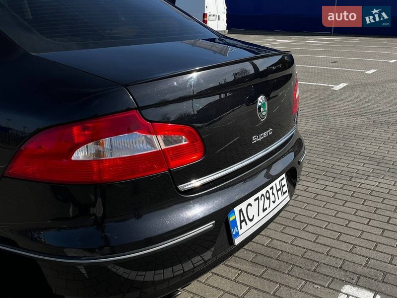 Лифтбек Skoda Superb 2012 в Луцке