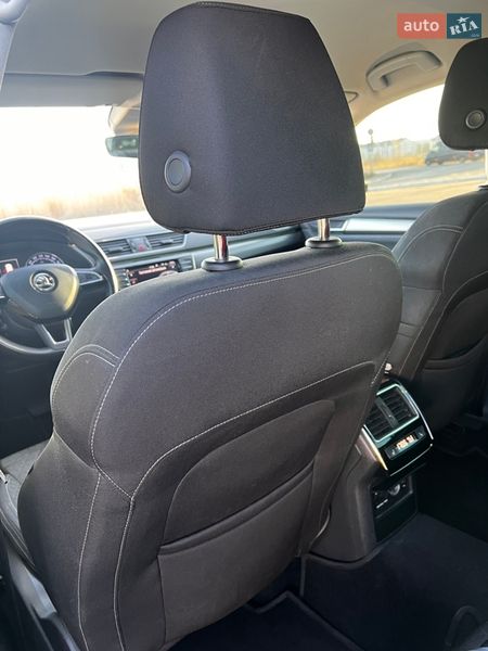 Лифтбек Skoda Superb 2016 в Луцке