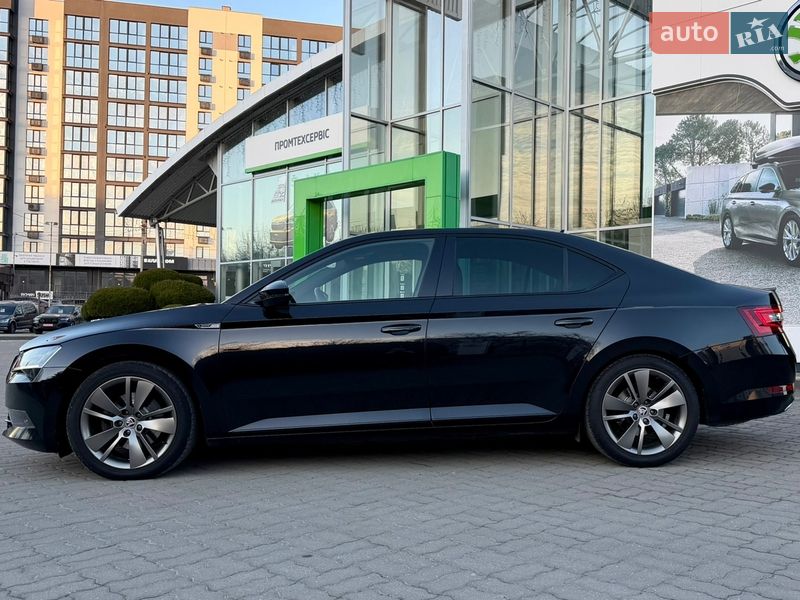 Лифтбек Skoda Superb 2017 в Луцке