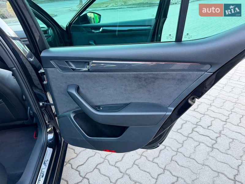 Лифтбек Skoda Superb 2017 в Луцке