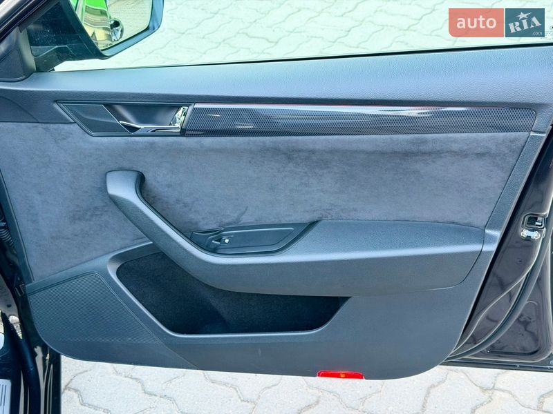 Лифтбек Skoda Superb 2017 в Луцке