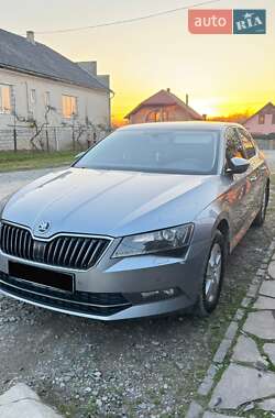 Ліфтбек Skoda Superb 2015 в Мукачевому