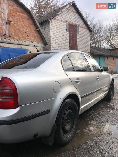 Лифтбек Skoda Superb 2006 в Диканьке