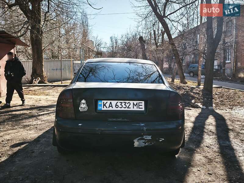 Ліфтбек Skoda Superb 2005 в Києві