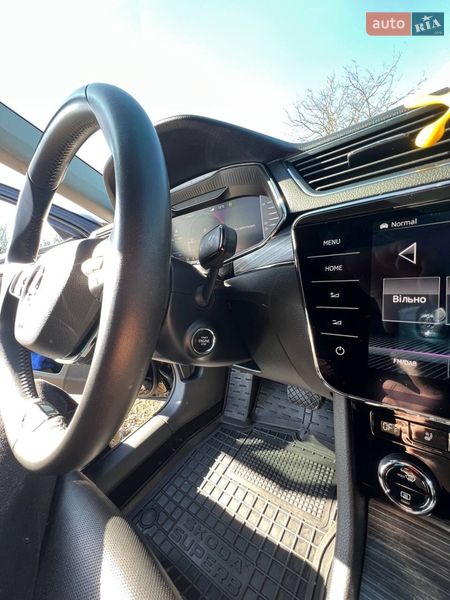 Лифтбек Skoda Superb 2022 в Ровно