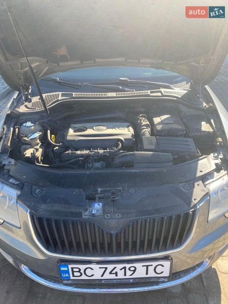 Универсал Skoda Superb 2010 в Дублянах фото 11 Универсал Skoda Superb 2010 в Дублянах