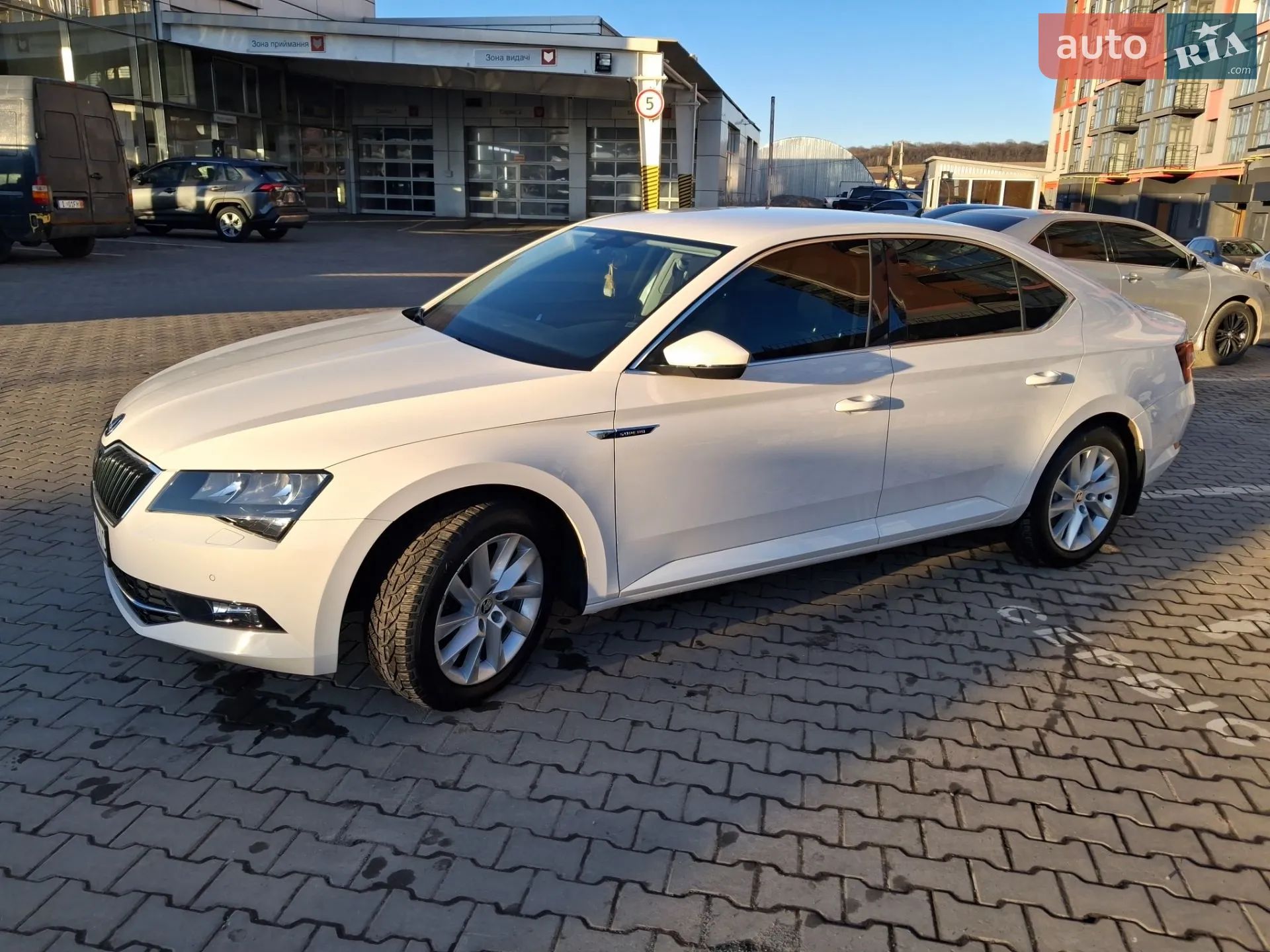2019 Skoda Superb - мініатюра 13