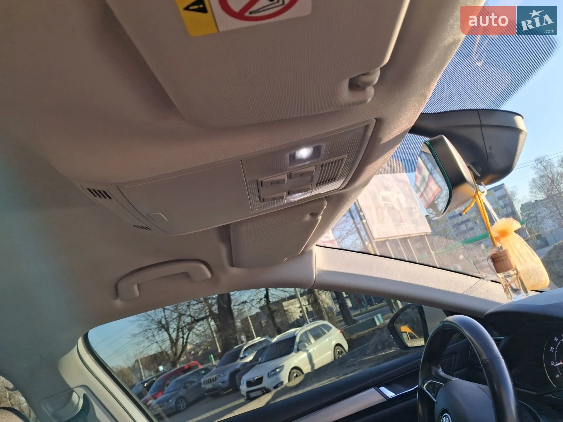 2019 Skoda Superb - мініатюра 98