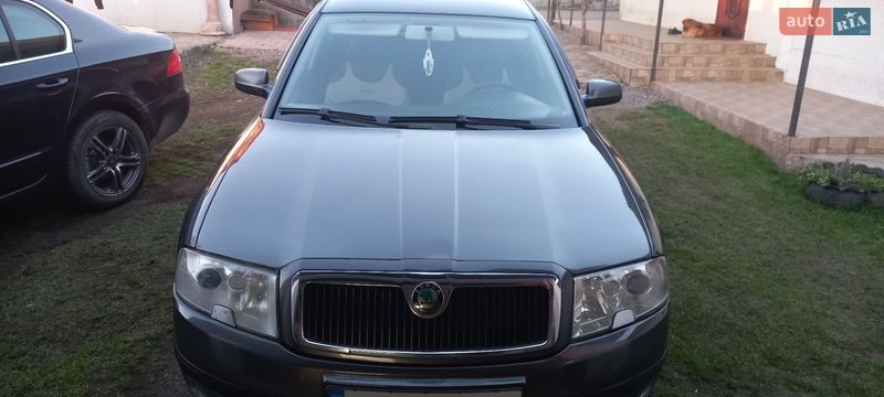 Skoda Superb 2003