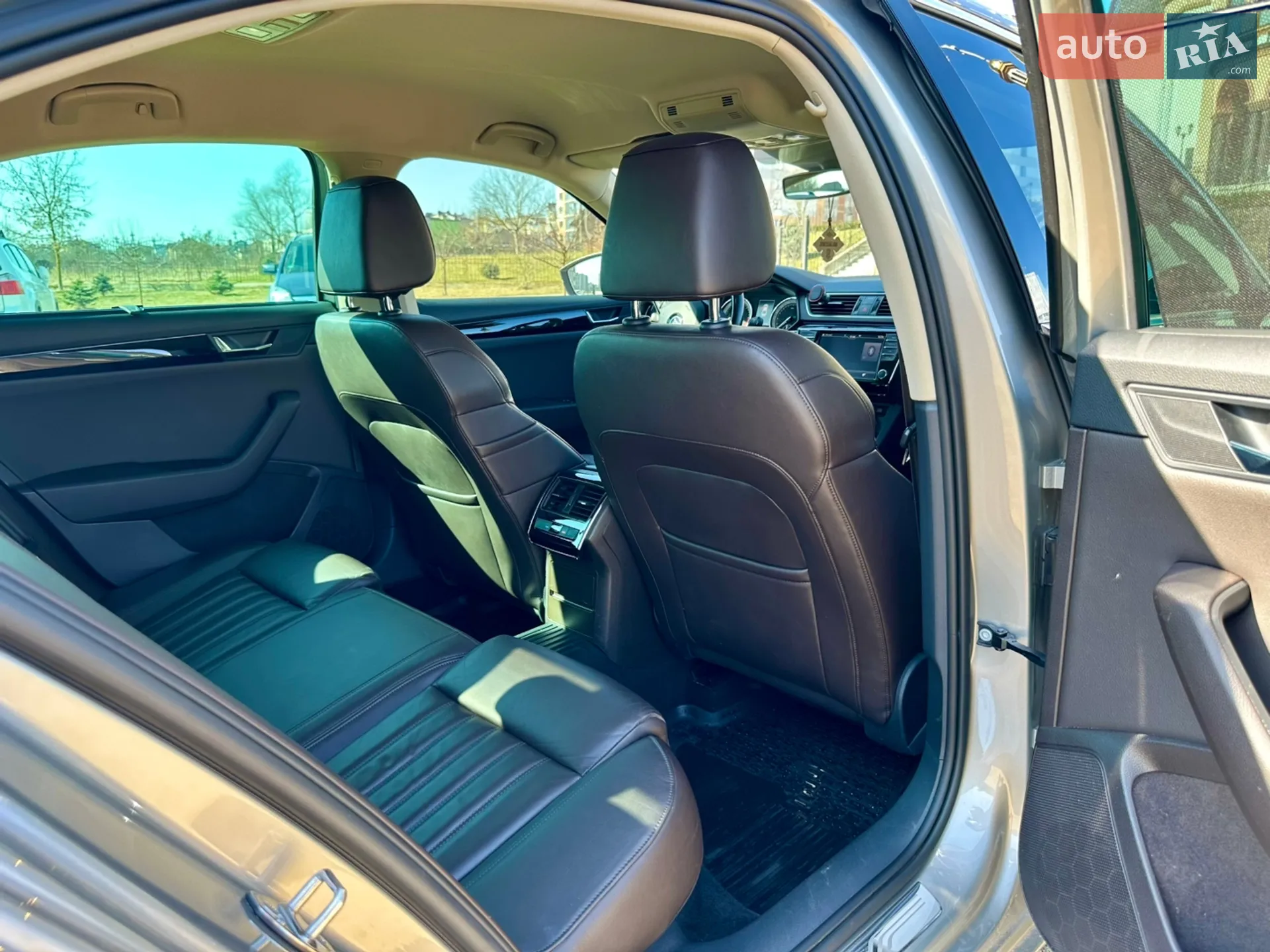 2015 Skoda Superb - мініатюра 19