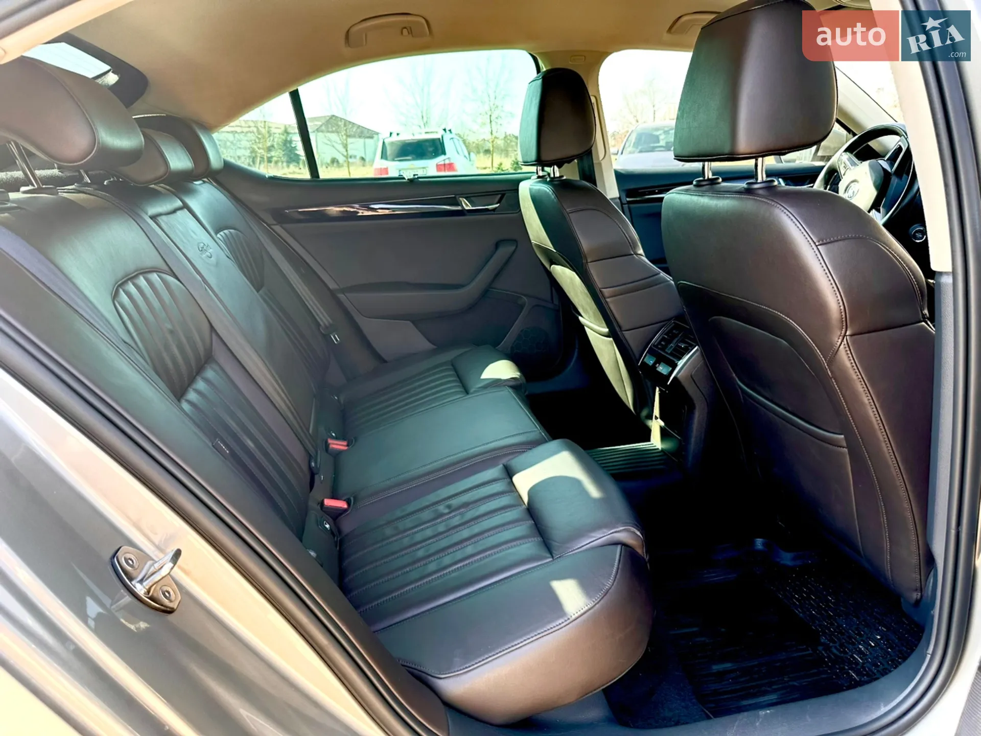 2015 Skoda Superb - мініатюра 20