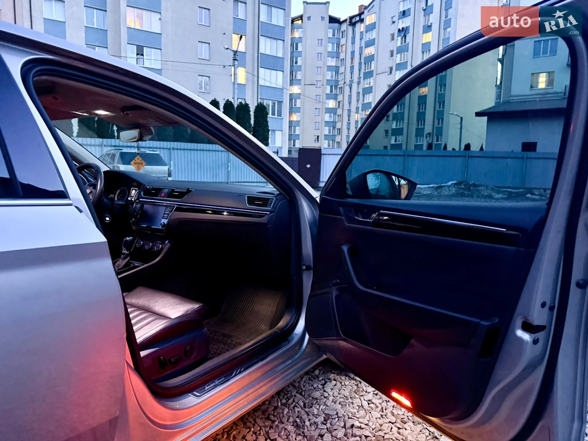 2015 Skoda Superb - мініатюра 46