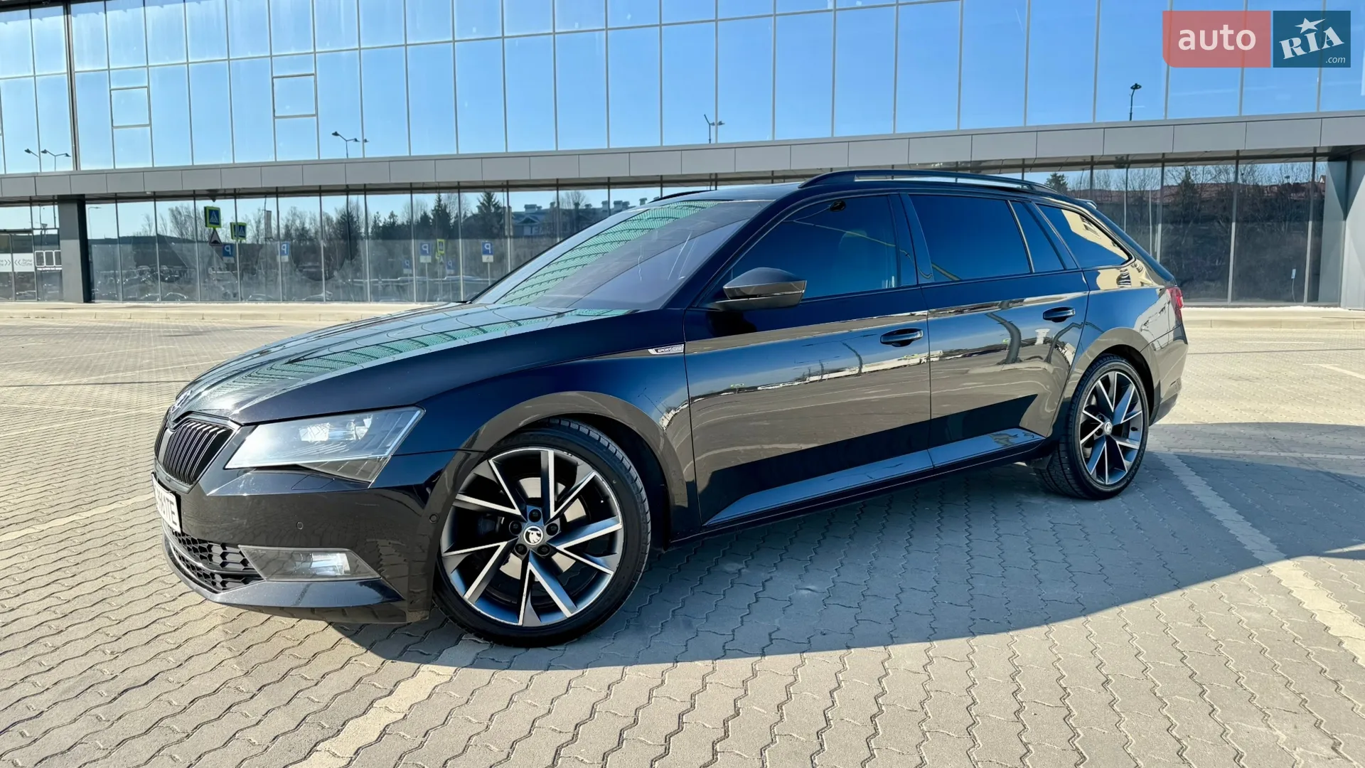 2017 Skoda Superb - мініатюра 3