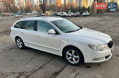 Универсал Skoda Superb 2012 в Киеве