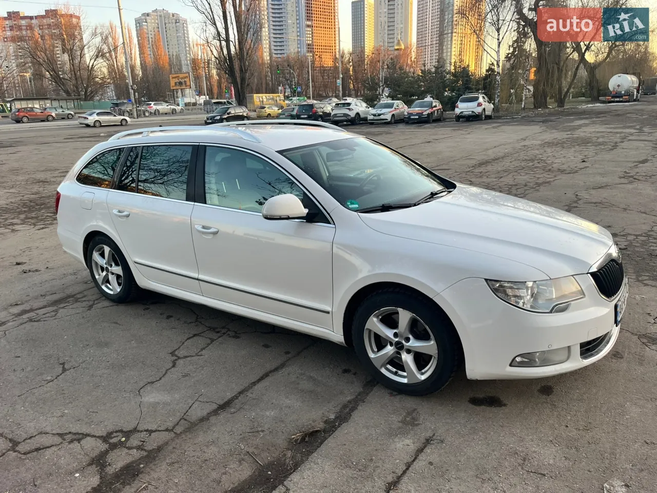 2011 Skoda Superb - мініатюра 17