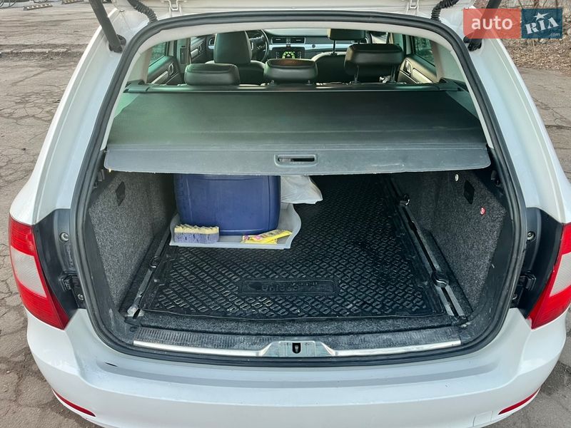 Універсал Skoda Superb 2012 в Києві