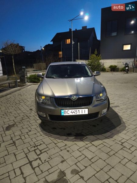 Ліфтбек Skoda Superb 2008 в Львові