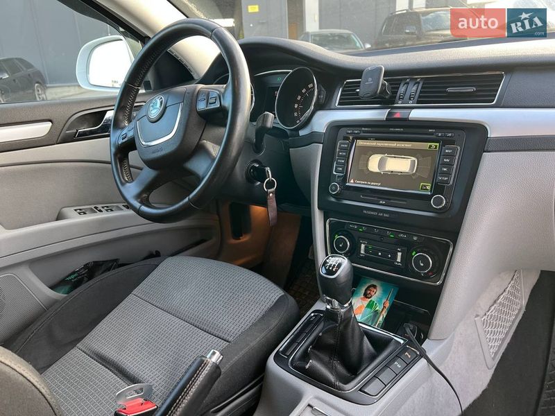 Универсал Skoda Superb 2012 в Львове