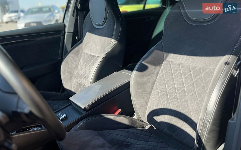 Універсал Skoda Superb 2019 в Мукачевому
