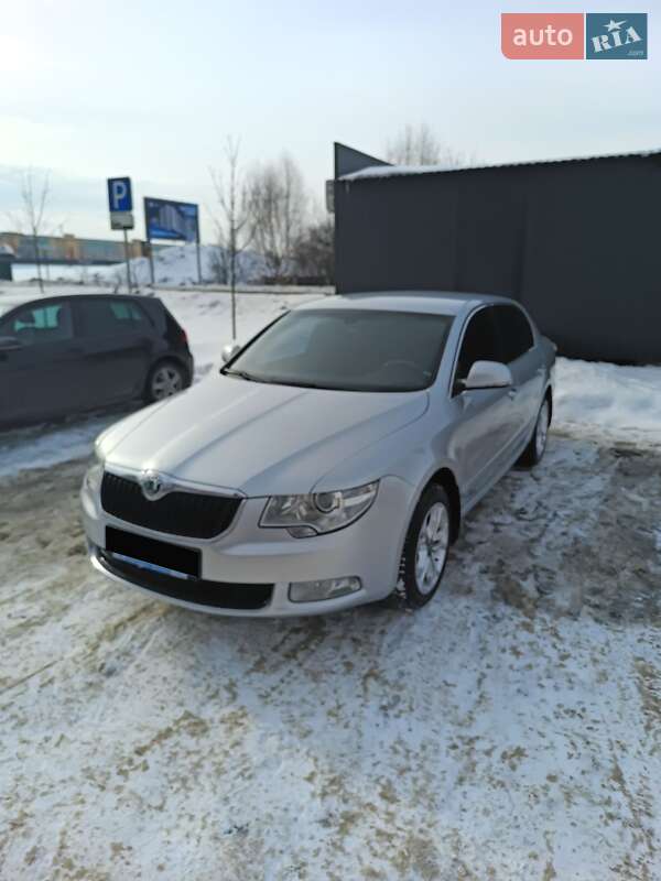 Skoda Superb 2010 Skoda Superb 2010