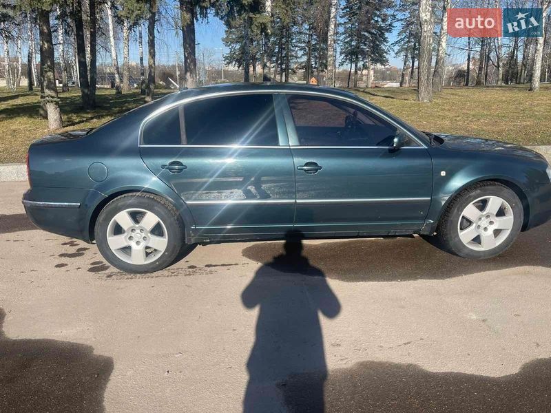 Лифтбек Skoda Superb 2004 в Житомире