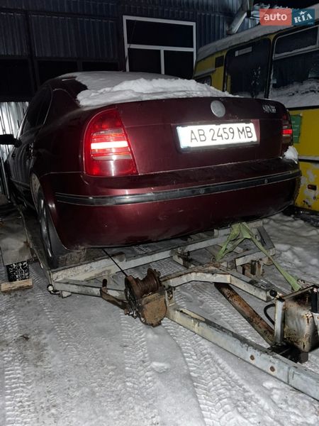 Лифтбек Skoda Superb 2003 в Гнивани