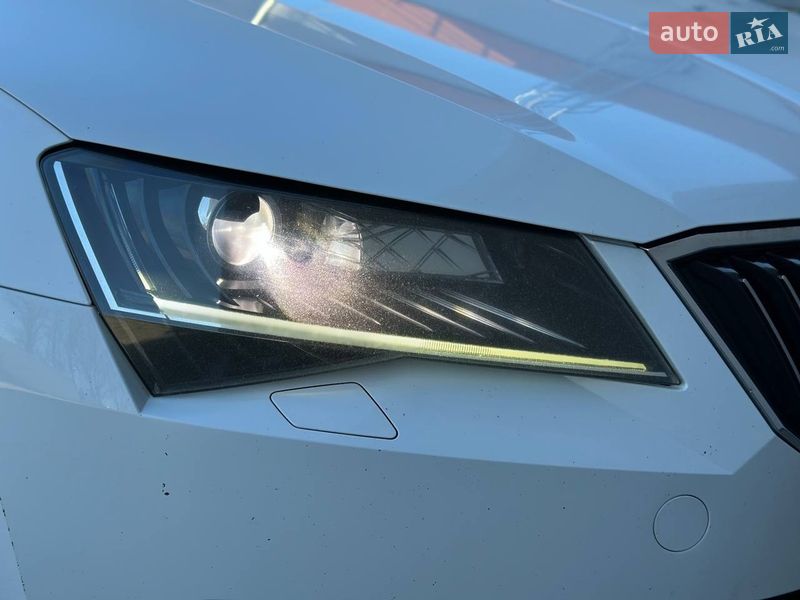 Лифтбек Skoda Superb 2018 в Киеве