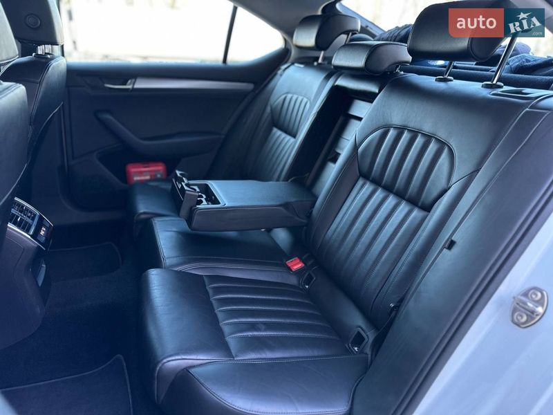 Лифтбек Skoda Superb 2018 в Киеве