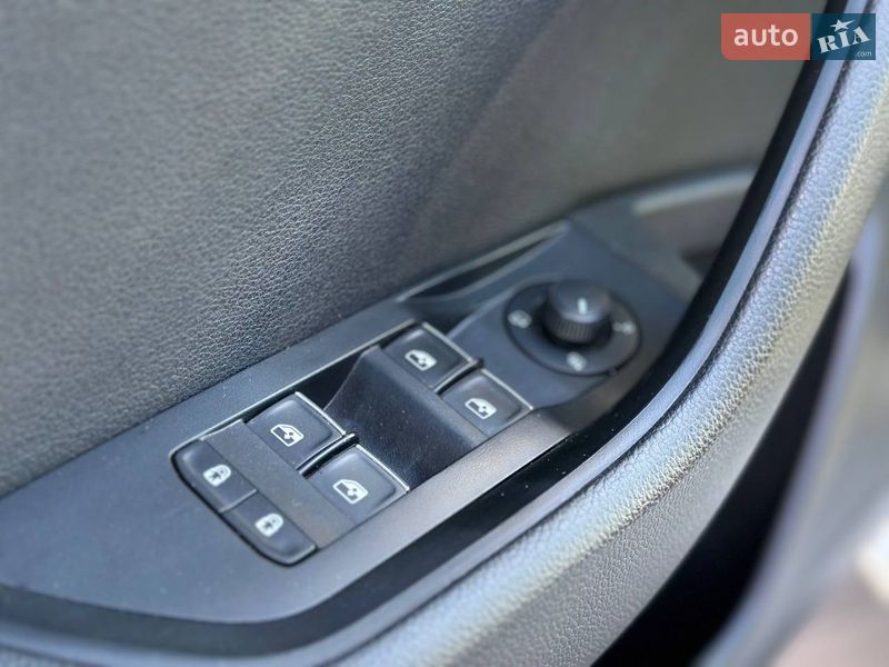 Лифтбек Skoda Superb 2018 в Киеве