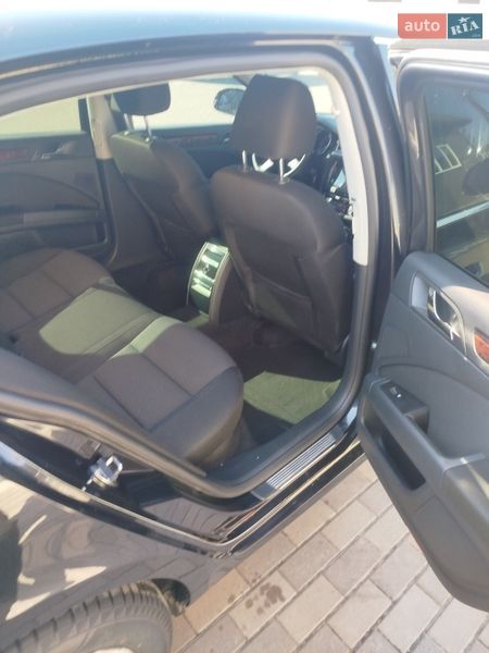 Лифтбек Skoda Superb 2012 в Ичне