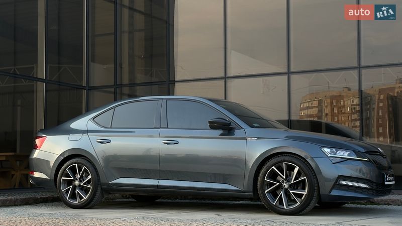 Лифтбек Skoda Superb 2022 в Мукачево