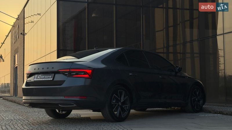 Лифтбек Skoda Superb 2022 в Мукачево