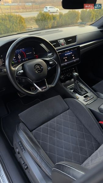 Лифтбек Skoda Superb 2022 в Мукачево