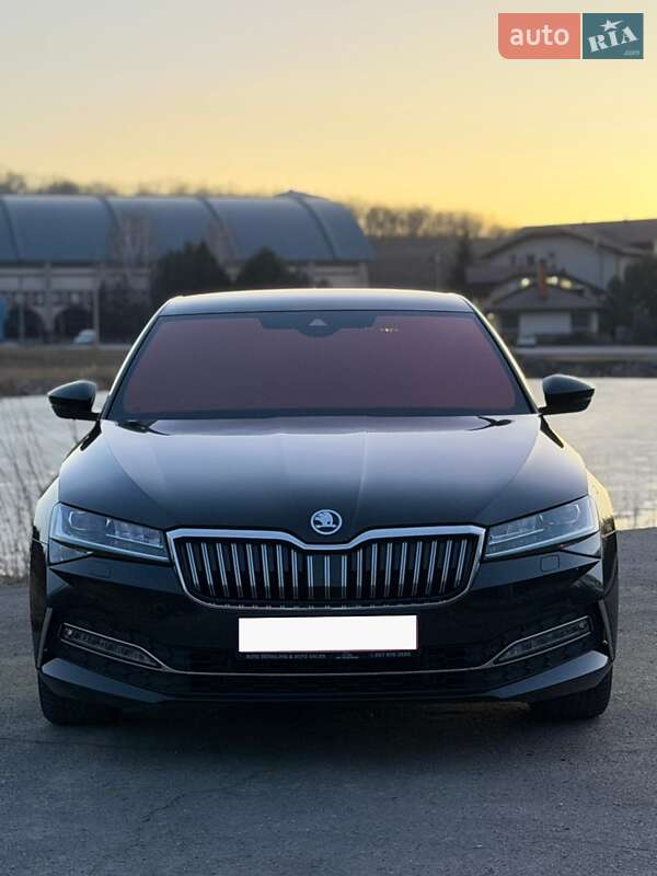 Лифтбек Skoda Superb 2022 в Днепре