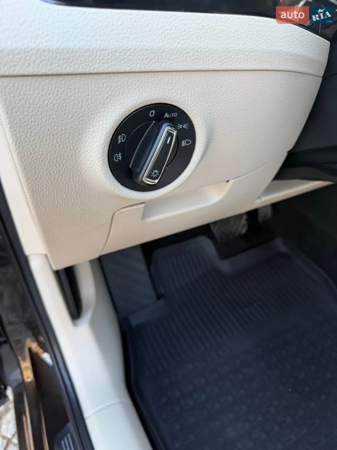 2016 Skoda Superb - мініатюра 38