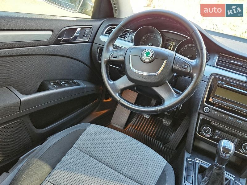 Лифтбек Skoda Superb 2008 в Дрогобыче