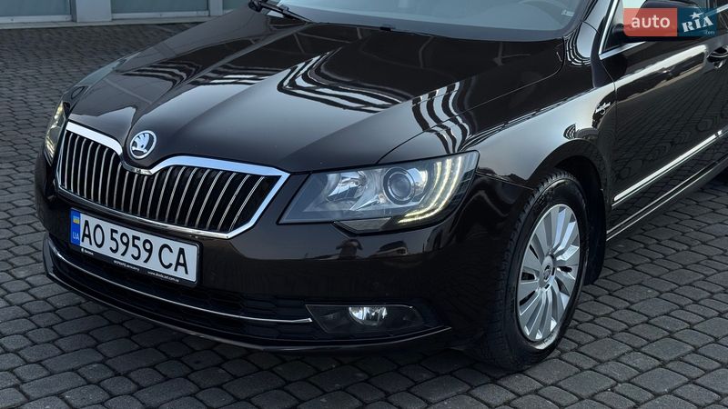 Універсал Skoda Superb 2013 в Мукачевому