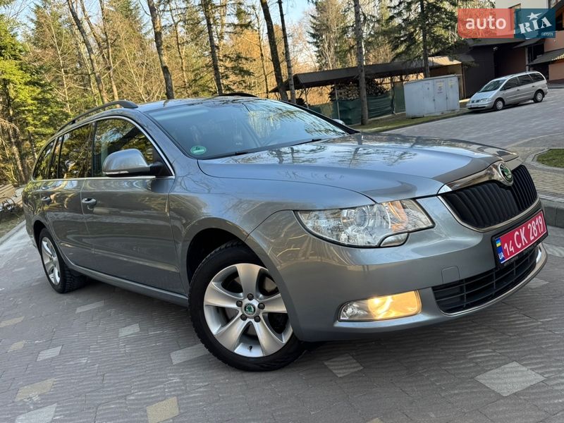 Универсал Skoda Superb 2012 в Дрогобыче