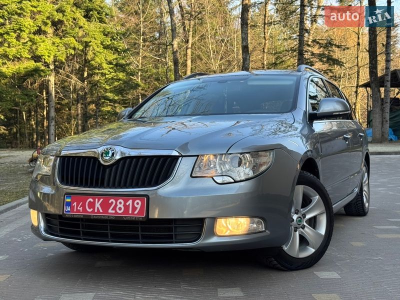 Универсал Skoda Superb 2012 в Дрогобыче